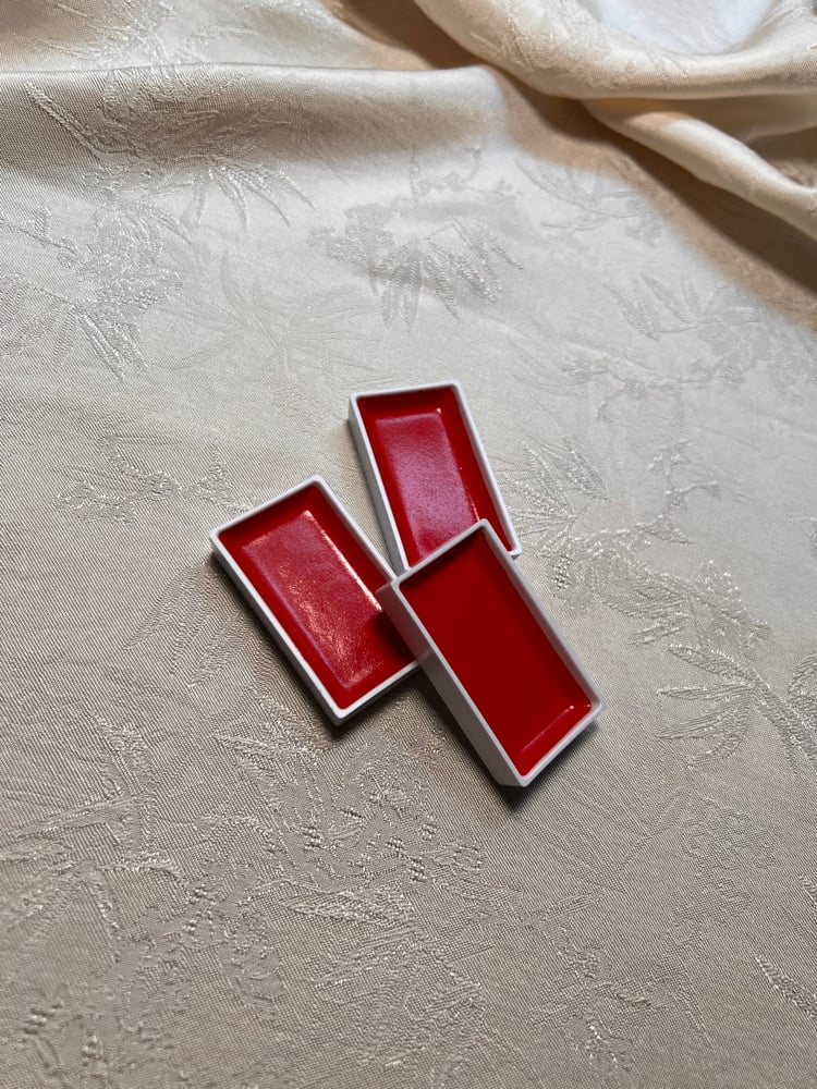 Kuretake Gansai pigment — Red